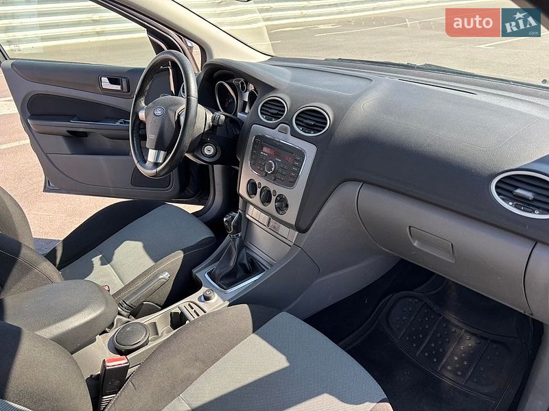 Хетчбек Ford Focus 2010 в Львові