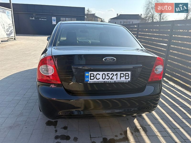 Седан Ford Focus 2011 в Львові