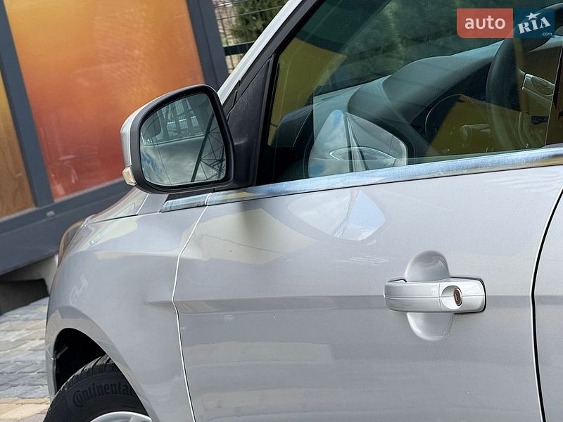 Универсал Ford Focus 2013 в Стрые
