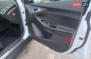 Седан Ford Focus 2016 в Гайсину