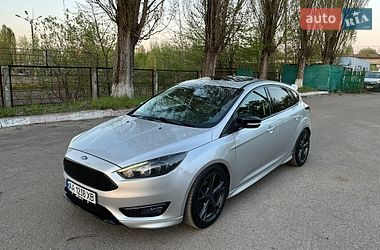 Хэтчбек Ford Focus 2015 в Киеве