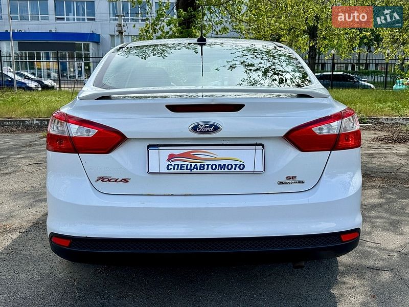 Седан Ford Focus 2014 в Киеве