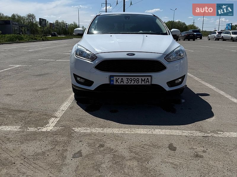 Хэтчбек Ford Focus 2016 в Ирпене