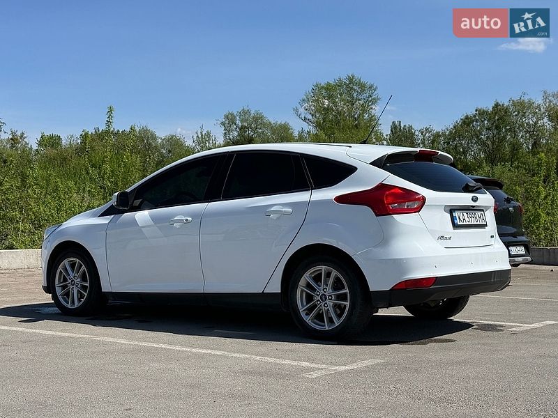 Хэтчбек Ford Focus 2016 в Ирпене