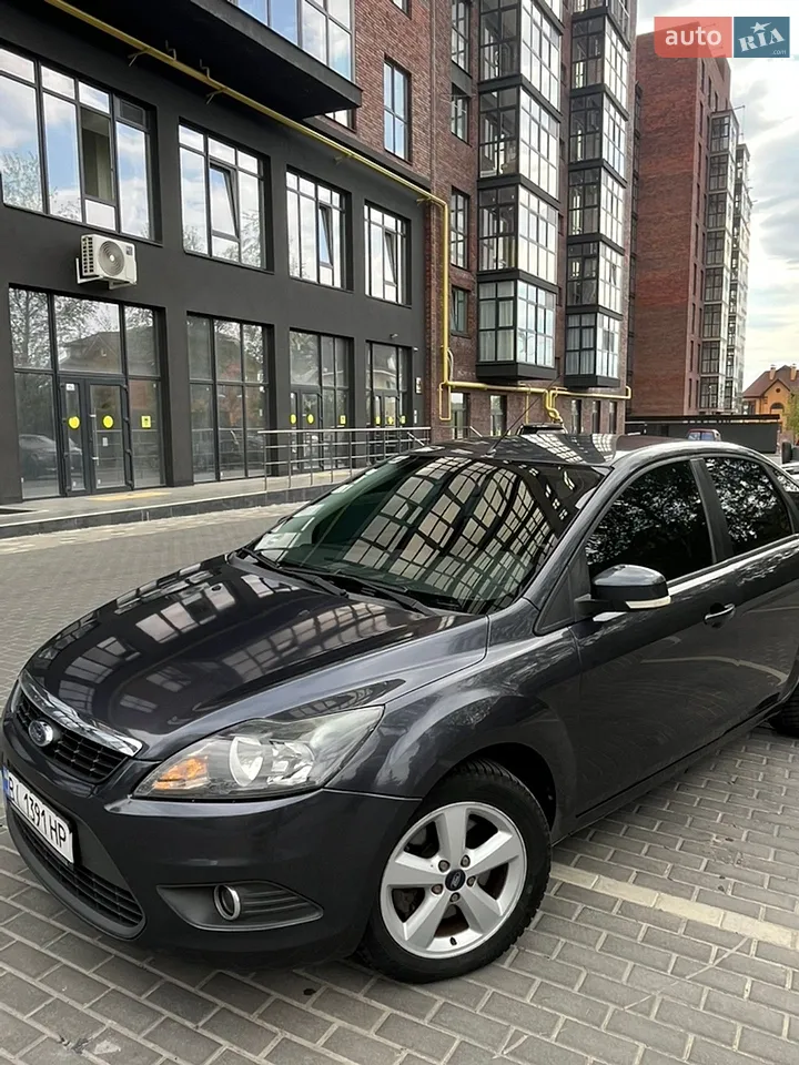 2010 Ford Focus - мініатюра 25