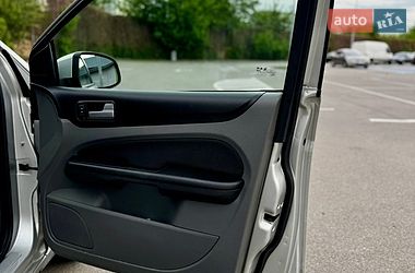 Универсал Ford Focus 2010 в Киеве