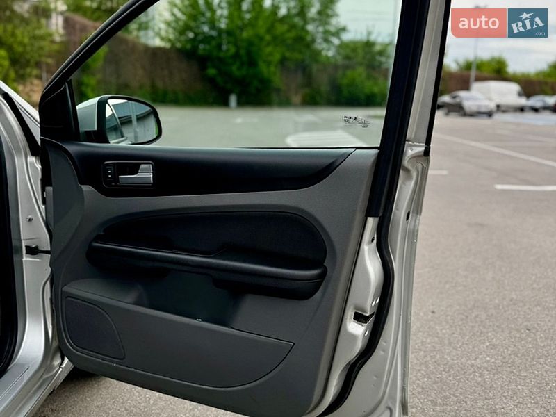 Универсал Ford Focus 2010 в Киеве