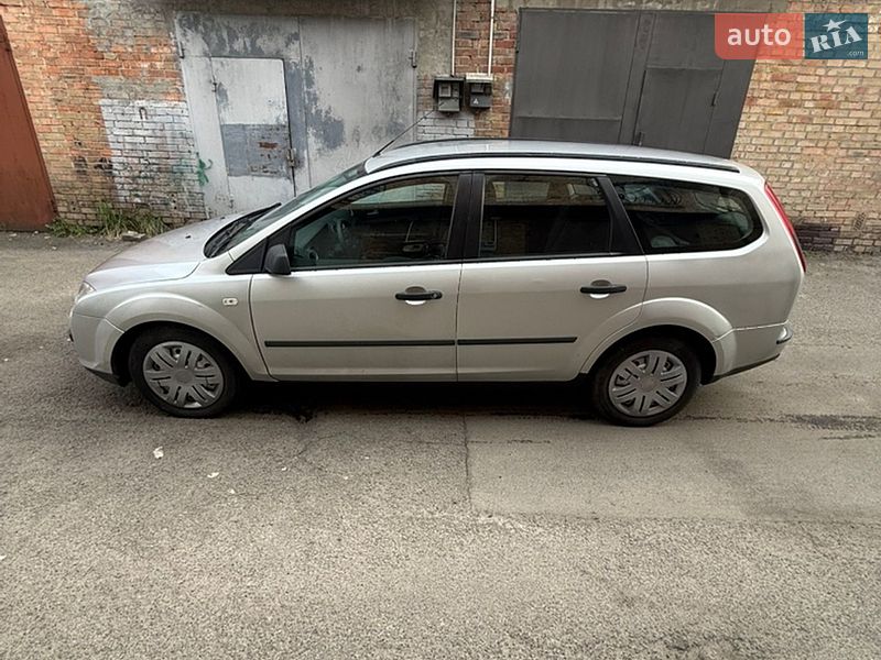 Універсал Ford Focus 2006 в Києві