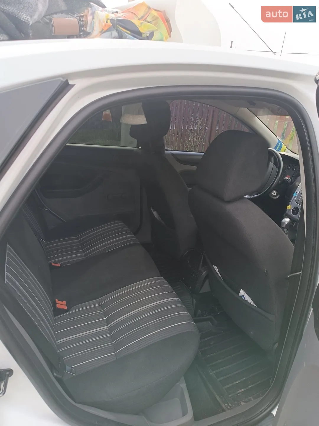 2010 Ford Focus - мініатюра 6
