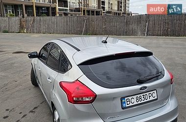 Хэтчбек Ford Focus 2014 в Киеве