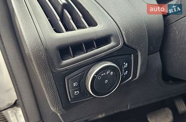 Хэтчбек Ford Focus 2014 в Киеве