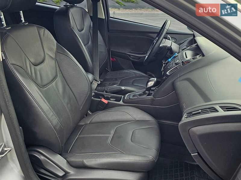 Хэтчбек Ford Focus 2014 в Киеве