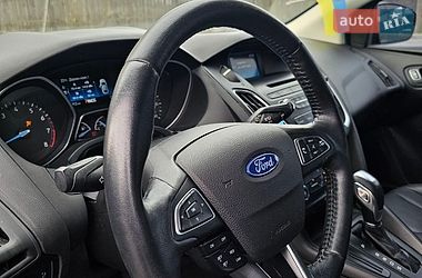 Хэтчбек Ford Focus 2014 в Киеве