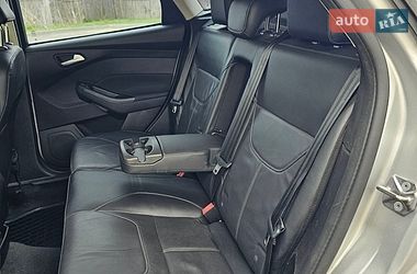 Хэтчбек Ford Focus 2014 в Киеве