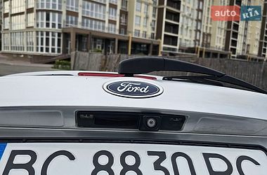 Хэтчбек Ford Focus 2014 в Киеве