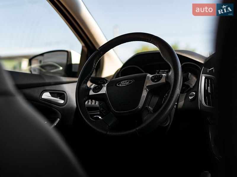 Седан Ford Focus 2014 в Кропивницком