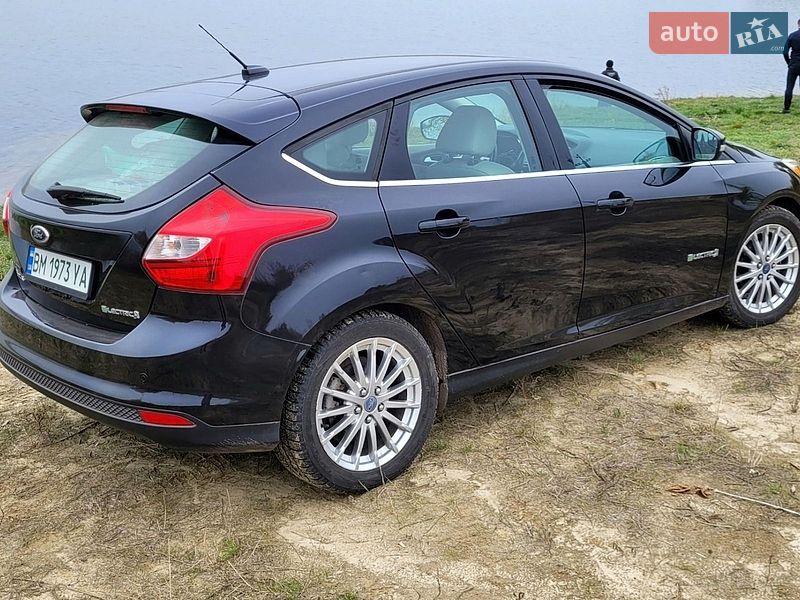 Хетчбек Ford Focus 2013 в Сумах