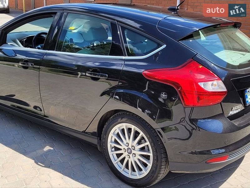 Хетчбек Ford Focus 2013 в Сумах
