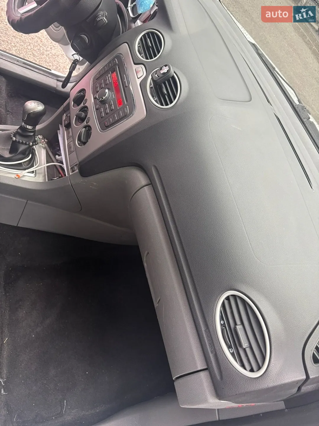 2010 Ford Focus - мініатюра 14