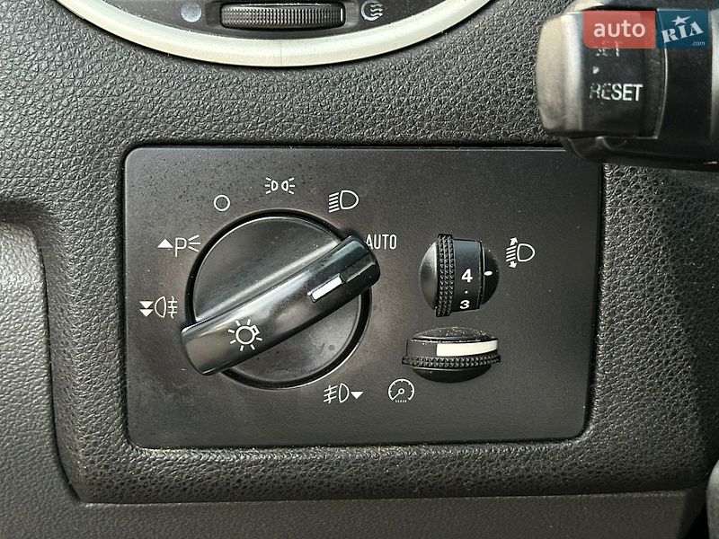 Хэтчбек Ford Focus 2006 в Харькове