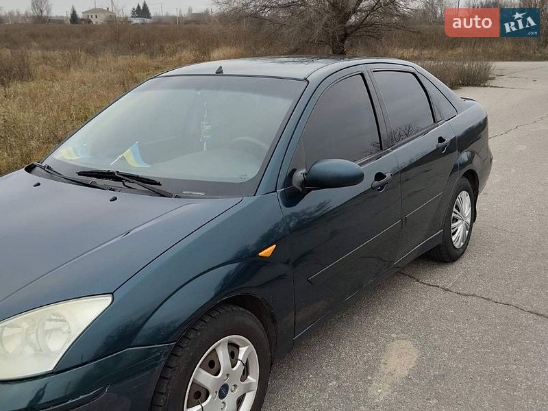 Седан Ford Focus 2004 в Лозовой