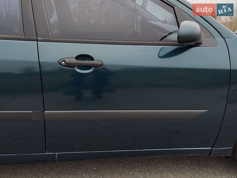Седан Ford Focus 2004 в Лозовой
