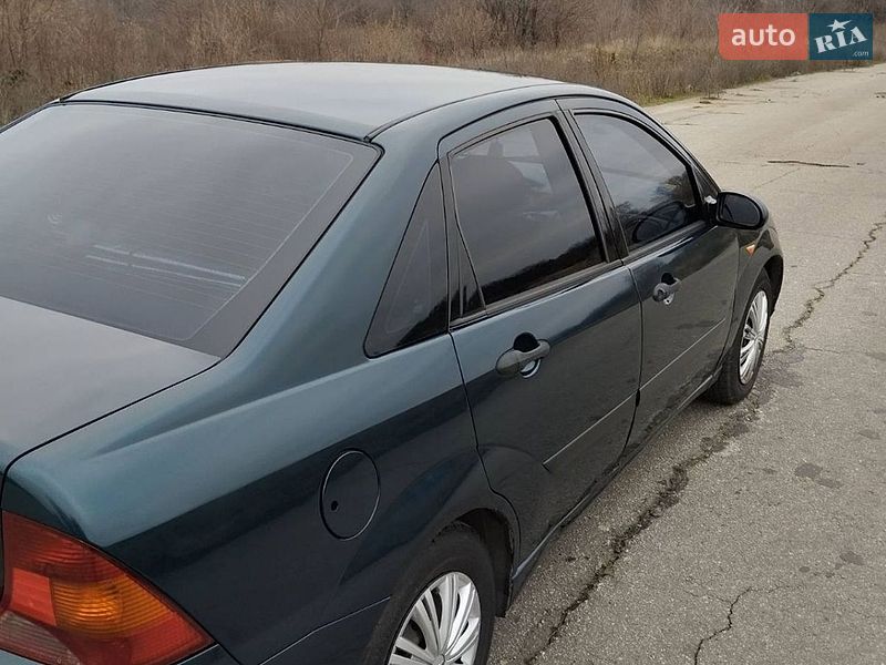Седан Ford Focus 2004 в Лозовой