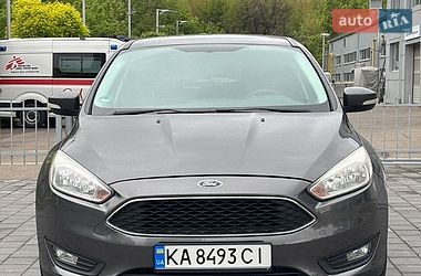Хэтчбек Ford Focus 2015 в Днепре