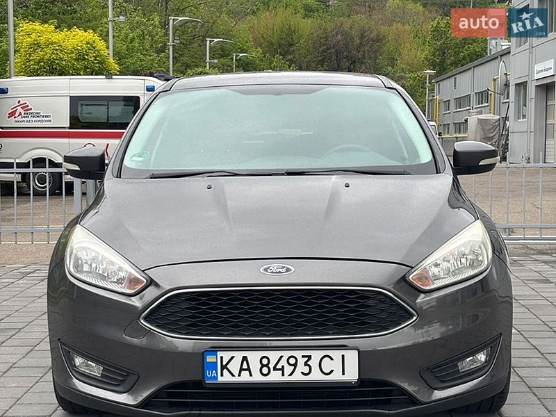 Хэтчбек Ford Focus 2015 в Днепре
