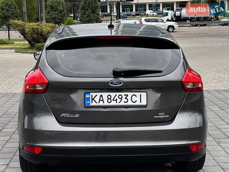 Хэтчбек Ford Focus 2015 в Днепре