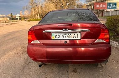 Седан Ford Focus 2000 в Смеле