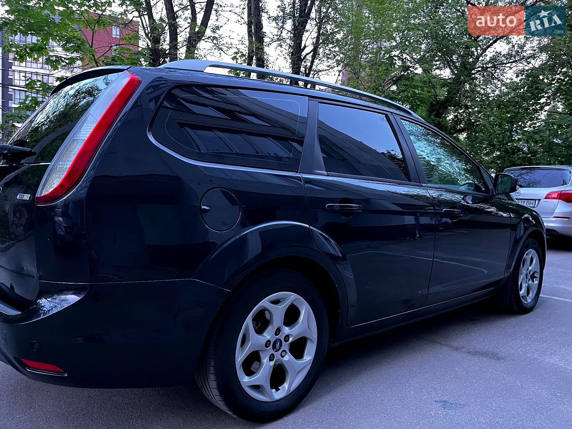 2010 Ford Focus - мініатюра 10