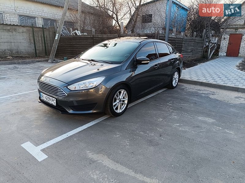 Седан Ford Focus 2015 в Бородянке