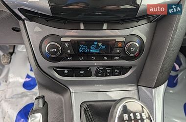 Хетчбек Ford Focus 2011 в Радивиліві