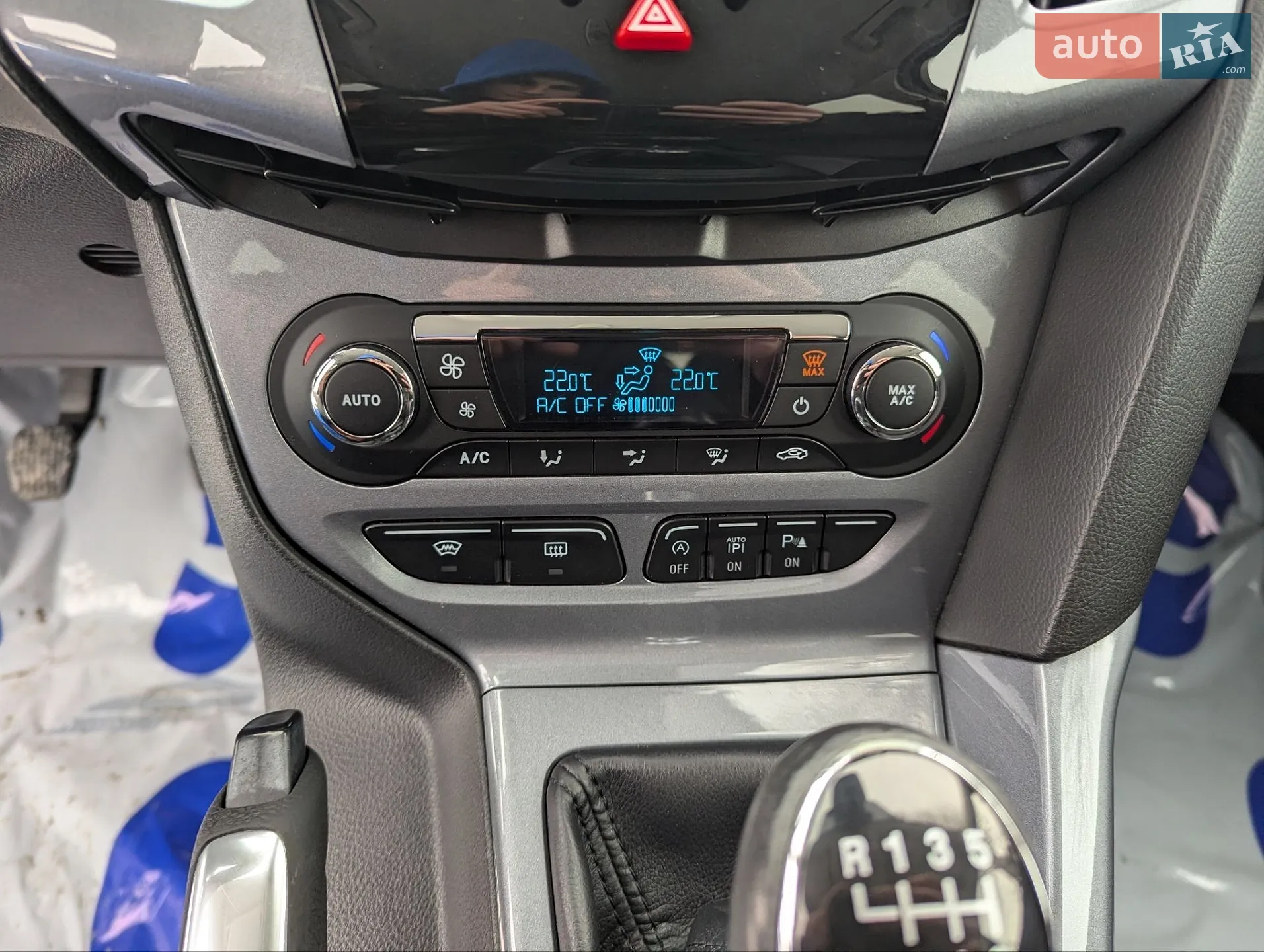 2011 Ford Focus - мініатюра 11