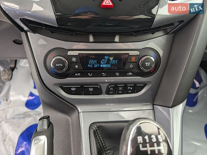 Хетчбек Ford Focus 2011 в Радивиліві
