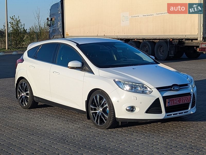 Хетчбек Ford Focus 2011 в Радивиліві