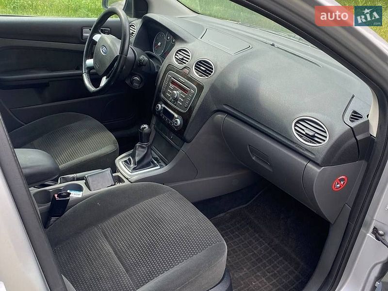 Хетчбек Ford Focus 2007 в Кам'янському