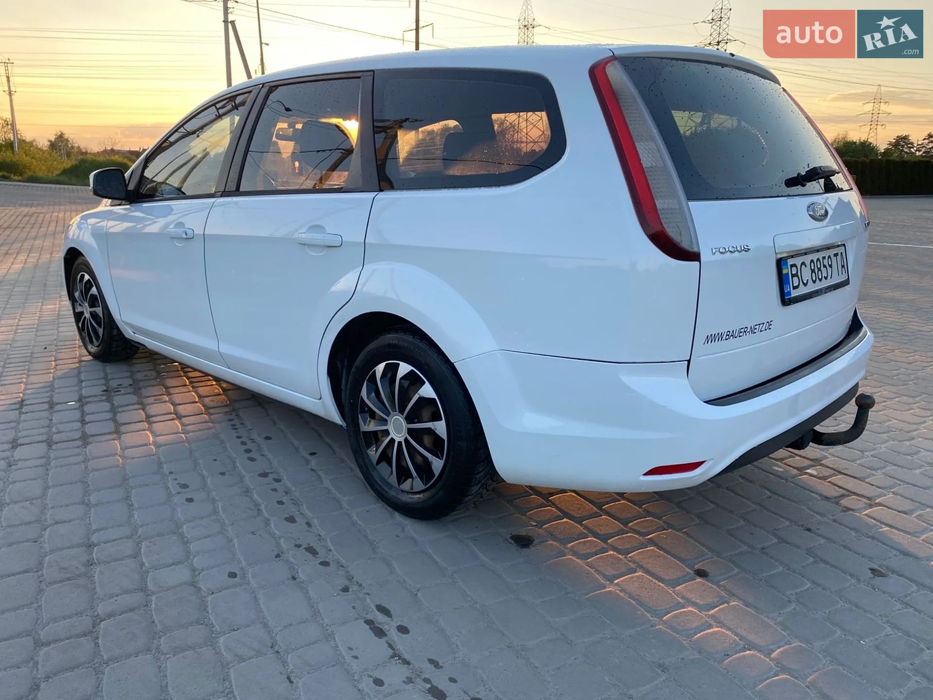 2010 Ford Focus - мініатюра 9