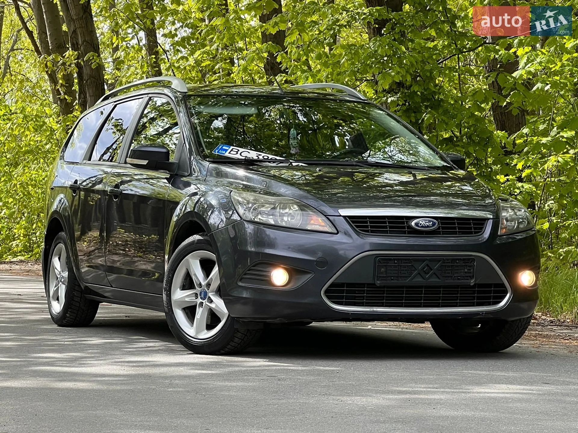 2010 Ford Focus - мініатюра 15