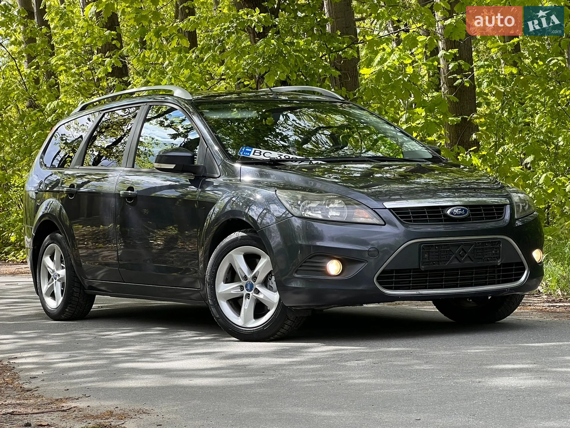 2010 Ford Focus - мініатюра 19