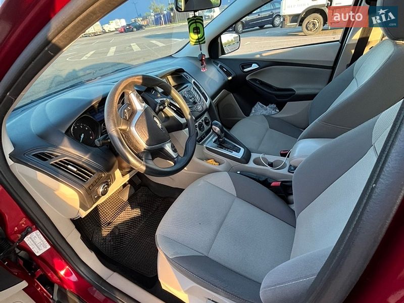 Хэтчбек Ford Focus 2014 в Ровно