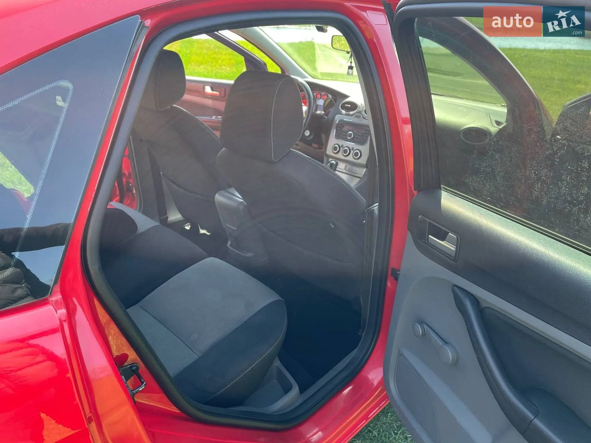 2010 Ford Focus - мініатюра 13