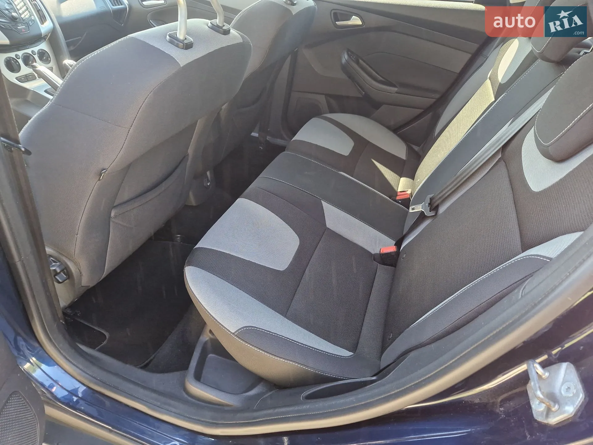 2012 Ford Focus - мініатюра 17