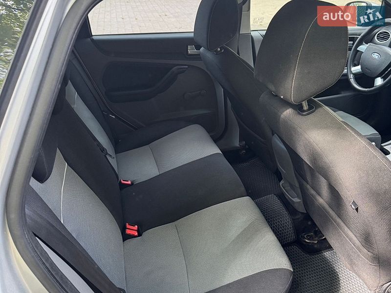 Универсал Ford Focus 2010 в Брошневе-Осаде фото 6 Универсал Ford Focus 2010 в Брошневе-Осаде