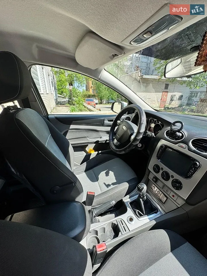 2011 Ford Focus - мініатюра 16