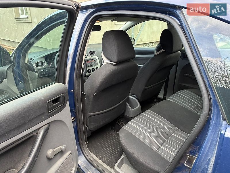 Хэтчбек Ford Focus 2010 в Ивано-Франковске