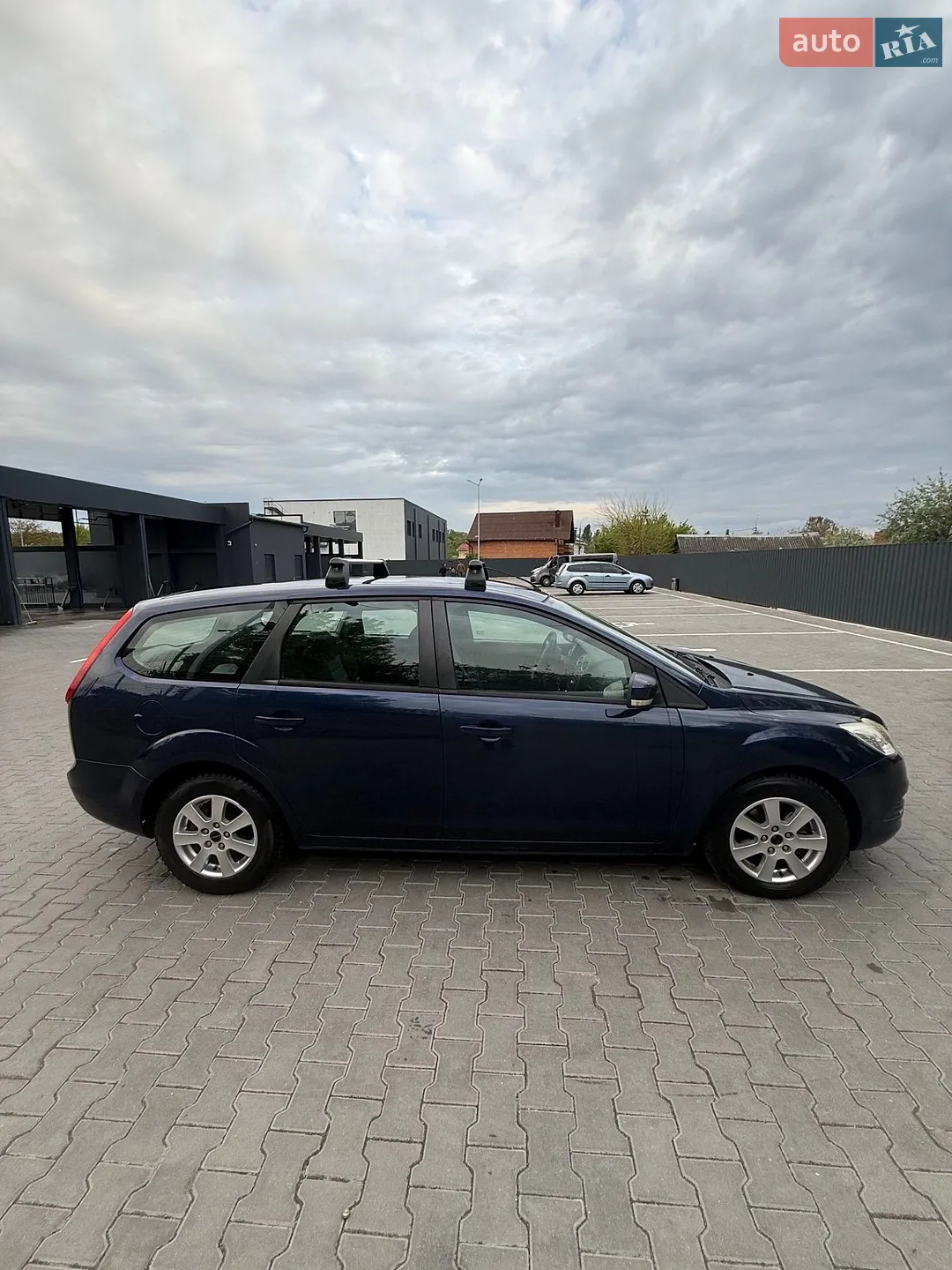 2010 Ford Focus - мініатюра 3
