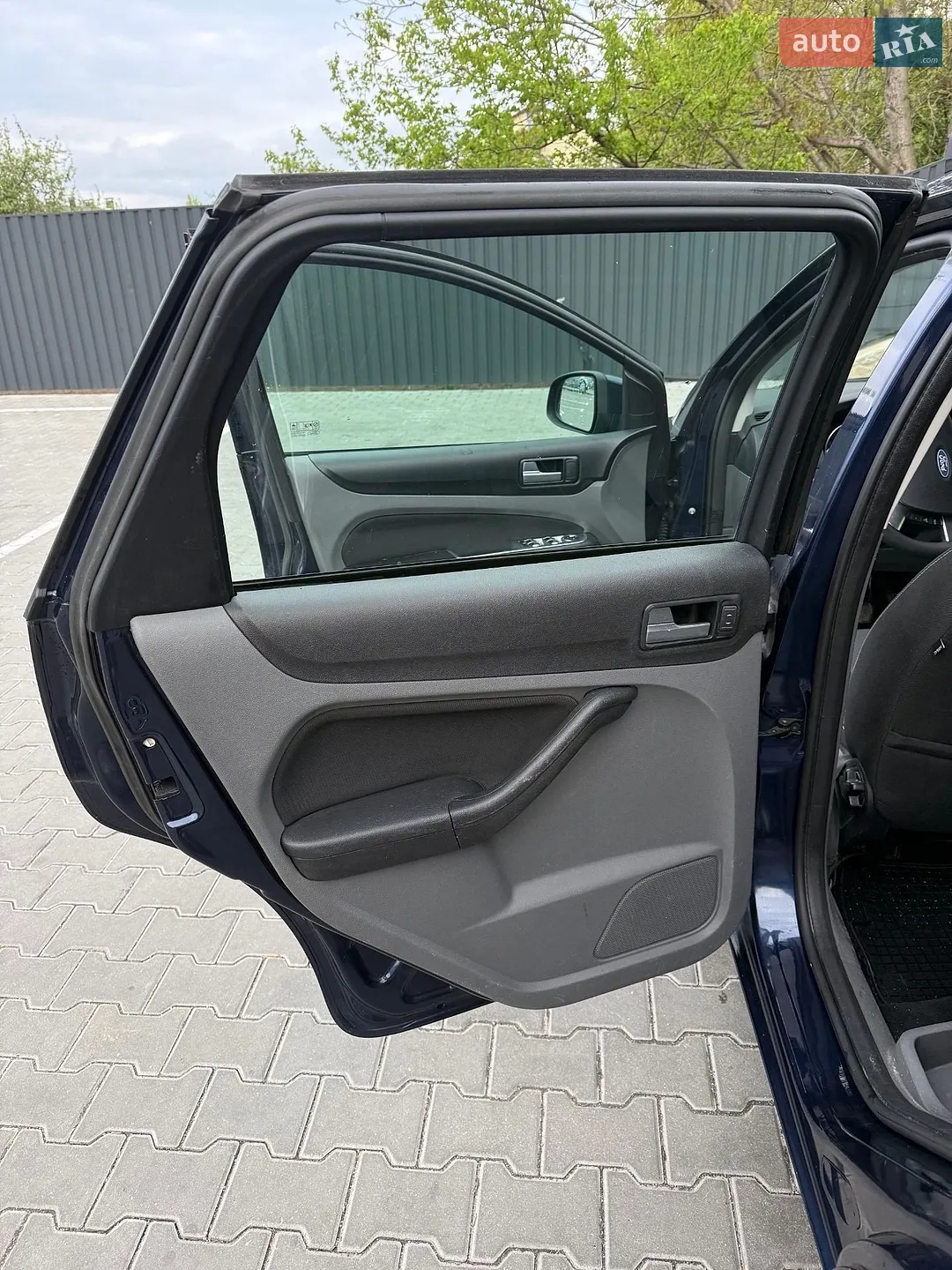 2010 Ford Focus - мініатюра 10