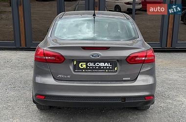 Седан Ford Focus 2015 в Львові